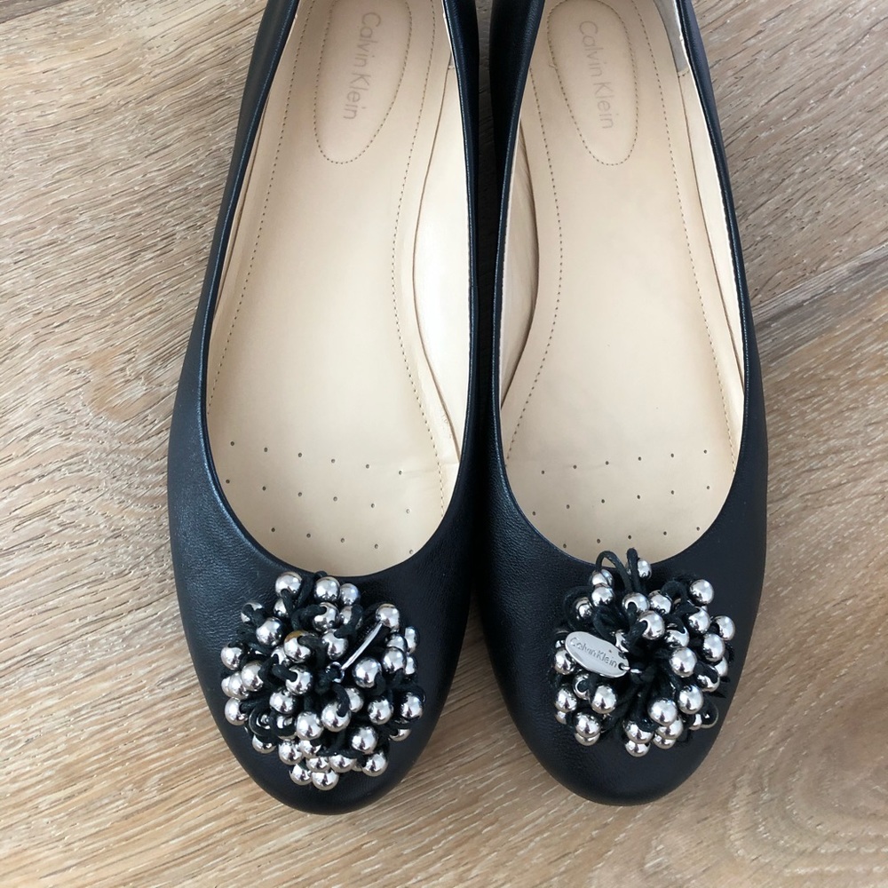 NWT Calvin Klein Black Mackenzie Flats - Picture 5 of 6